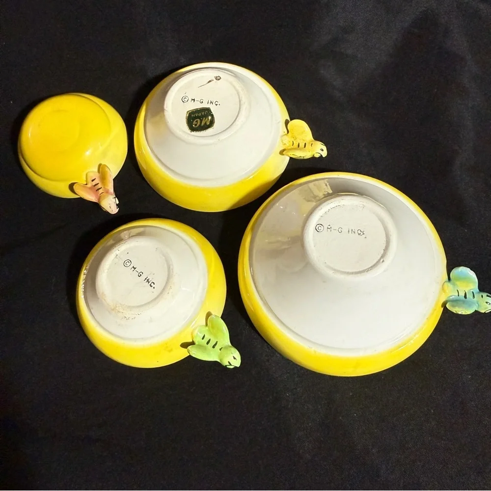M.G. Japan Yellow Beehive Measuring Cups, Vintage